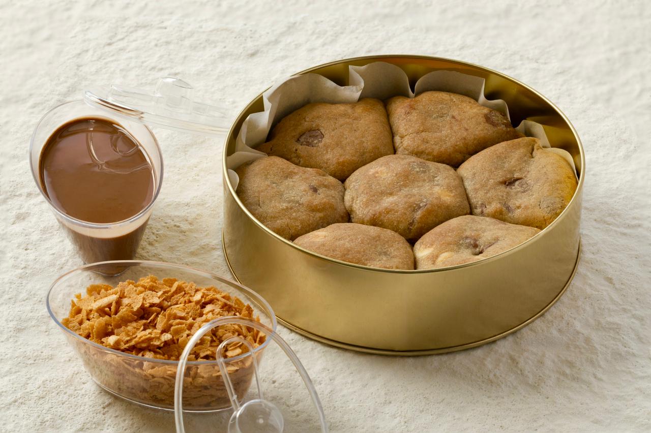 Scoop Cookies Box with Feuilletine (Classic, Nutella, Pistachio, Kinder)