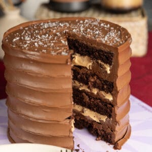 caramel velvet cake (London Cake)